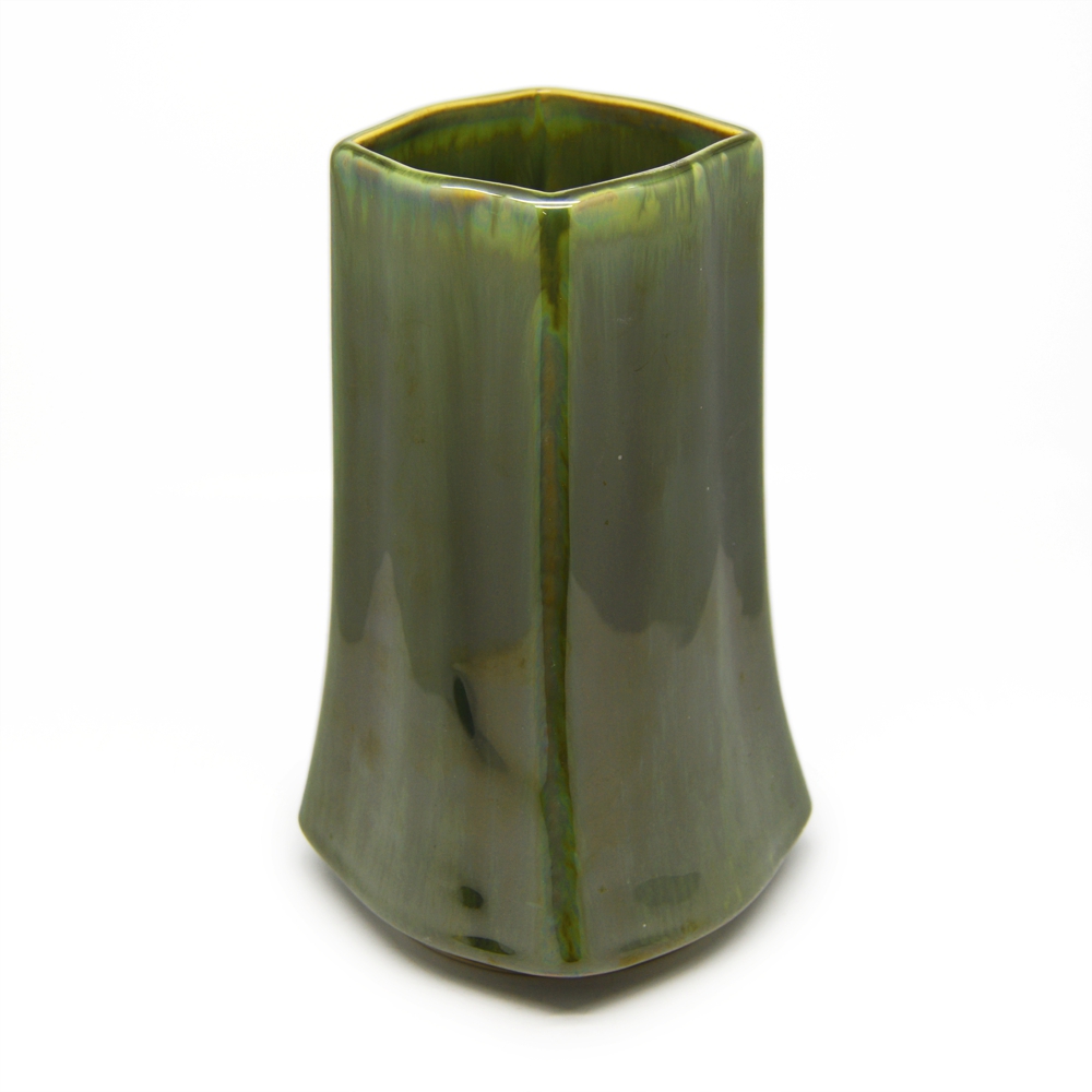 Edge Vase