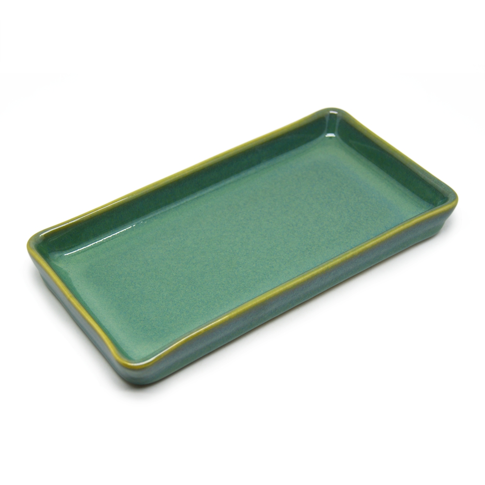 Short rectangular tray